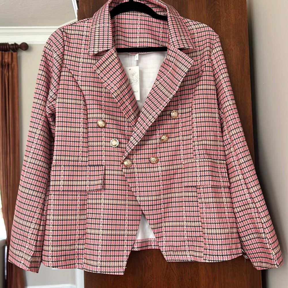 Light weight blazer. 100% polyester
